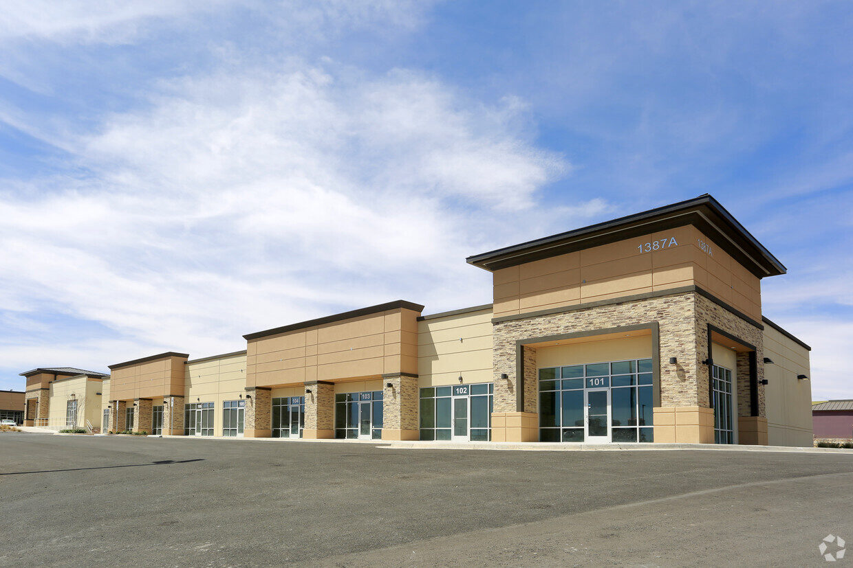 1387 George Dieter Medical Complex